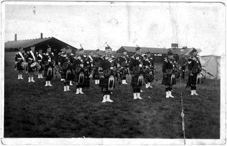 Seaforth Highlanders TA pipes & drums