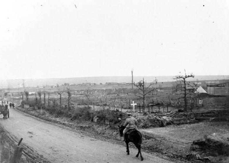 Cemetery, Roclincourt, Oct 1917